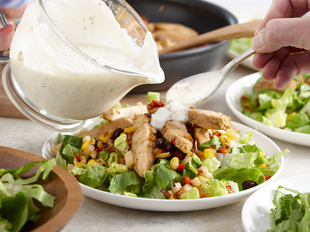 Step 4 Southwestern Style Chicken Fajita Salad Step 4