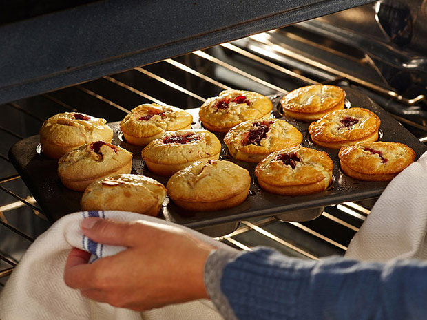 Step 4 Orange Cranberry Chicken Popovers Step 4