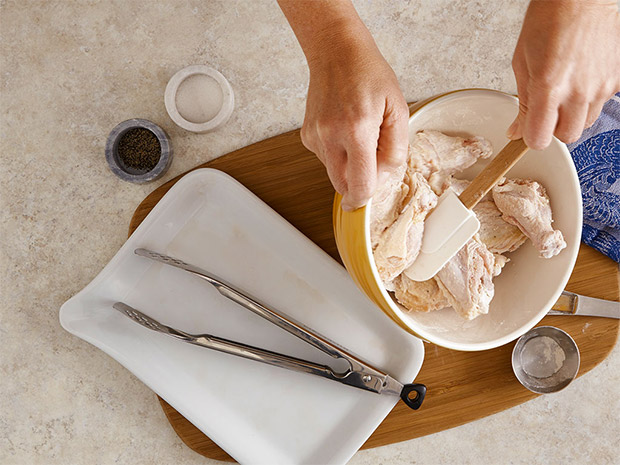 Garlic & Ginger Sweet Chicken Wings Step 1