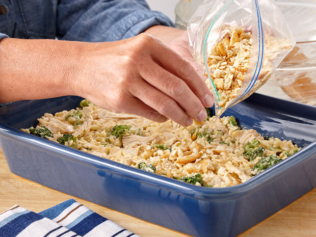 Step 4 Creamy Chicken Cheese and Broccoli Casserole Recipe Step 4
