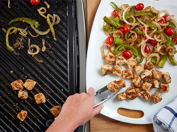 Chicken Souvlaki Platter Step 4
