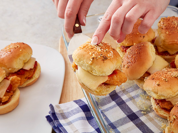 Step 4 Chicken Parmesan Sliders Step 4