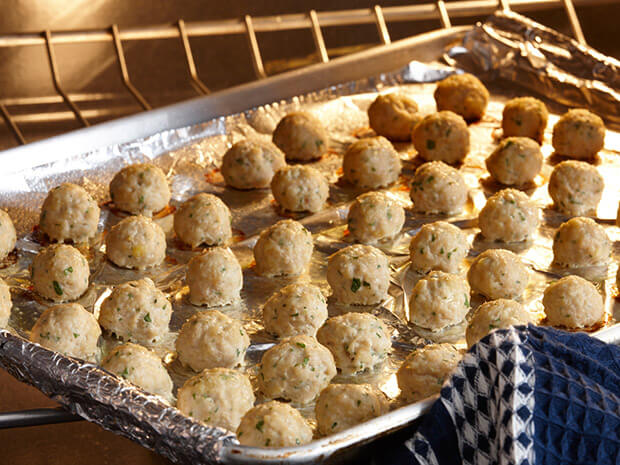 Easy Glazed Meatball Recipe for Your Next Party Step 2