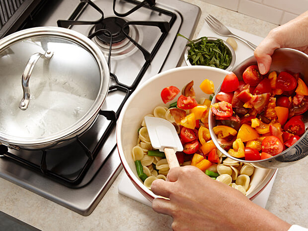 Lemon Chicken Pasta with Green Beans Step 1