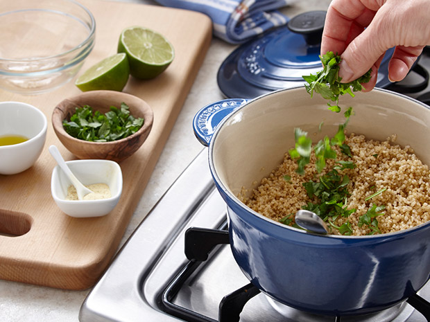 Mojo Chicken And Quinoa Burrito Bowls Step 2