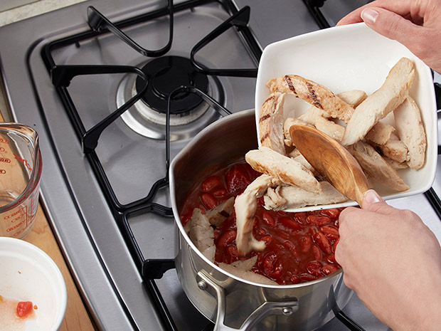 Quick Grilled Chicken Chili Step 1