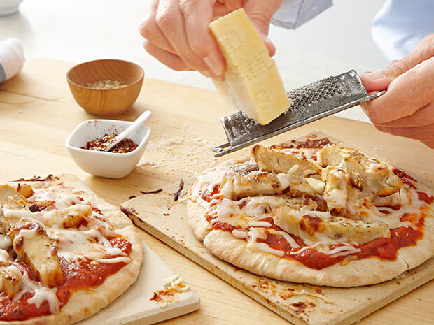 Step 4 Chicken Marinara Pita Pizzas Step 4
