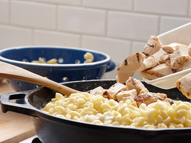 Step 2 Skillet Chicken Mac And Cheese Step 2