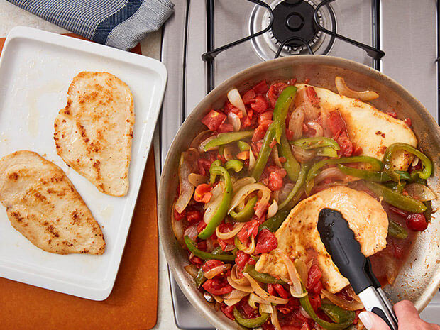 Step 4 One-Pan Skillet Chicken Cacciatore | Perdue Step 4