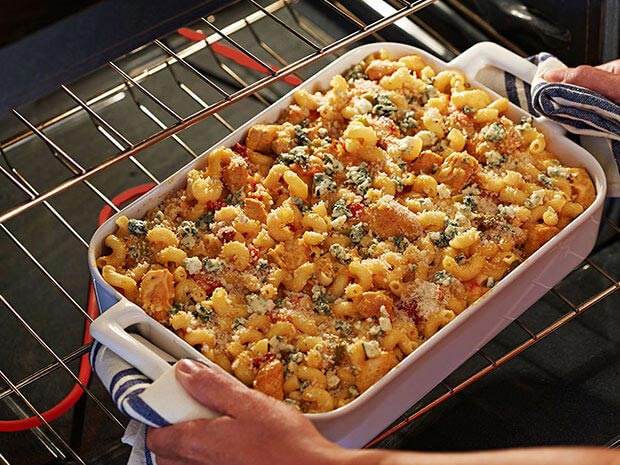 Step 4 Buffalo Chicken Macaroni and Cheese Step 4