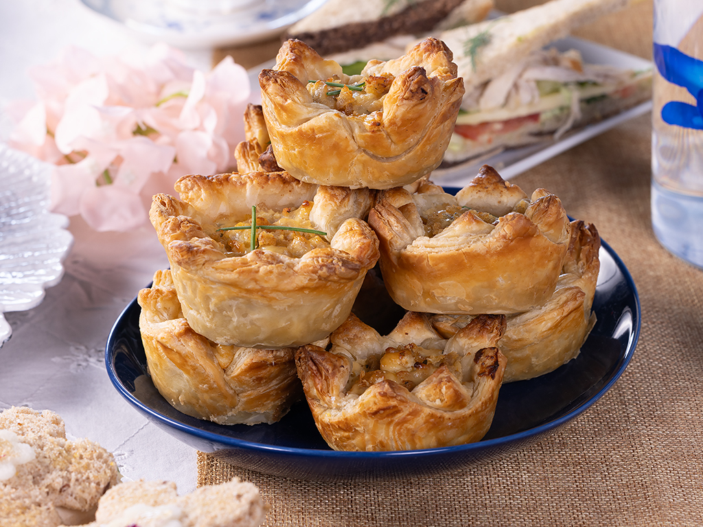 Apricot puff pastry
